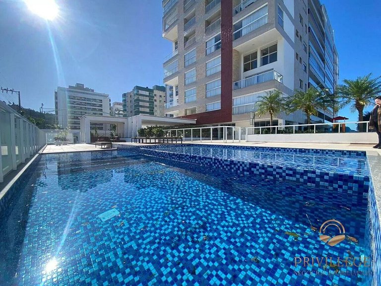 Apartamento com 3 suítes e vista mar em Palmas