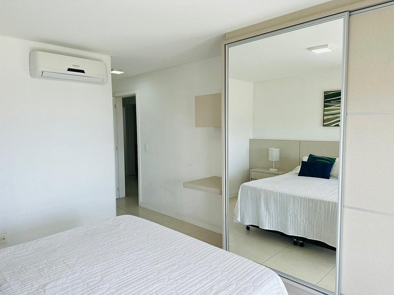 Apartamento com 3 suítes e vista mar em Palmas