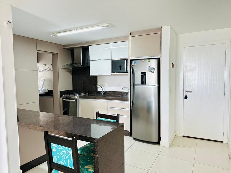 Apartamento com 3 suítes e vista mar em Palmas