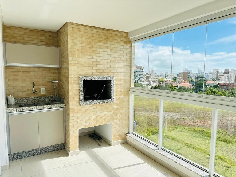 Apartamento com 3 suítes e vista mar em Palmas