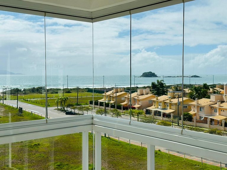 Apartamento com 3 suítes e vista mar em Palmas