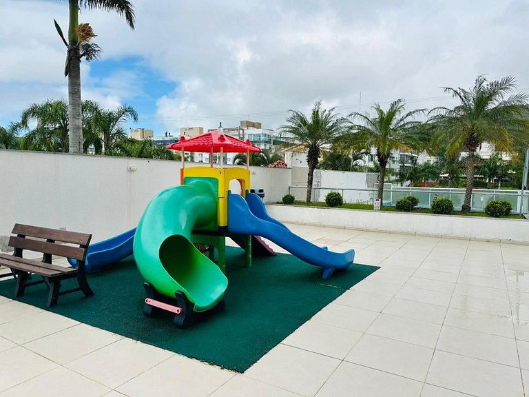 Apartamento com 3 suítes e vista mar em Palmas