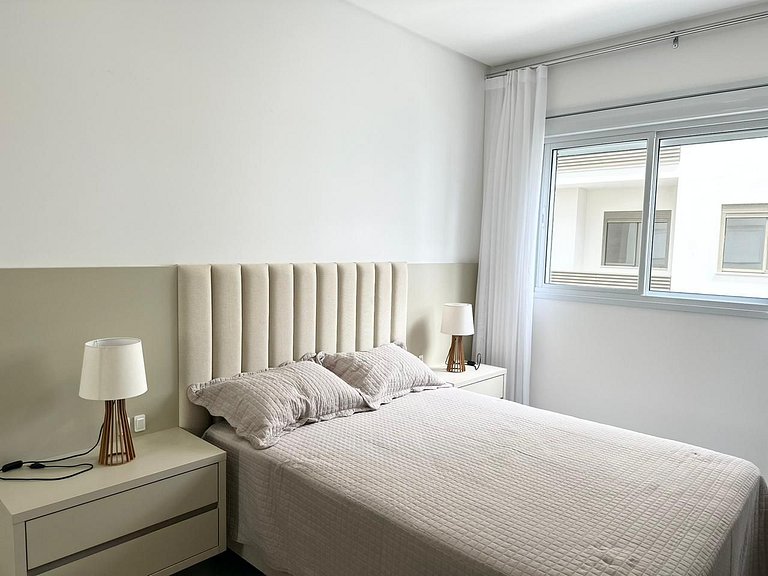 2 Quartos sendo 1 Suíte - Beira-Mar Praia Grande