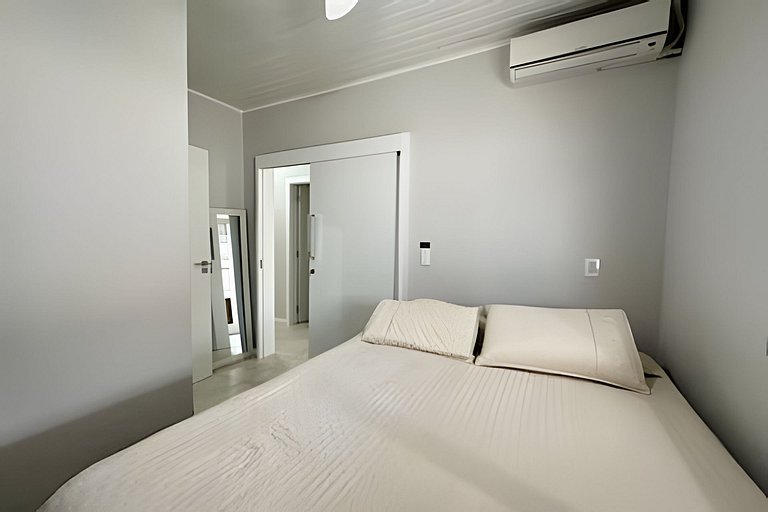 Casa com Piscina Privativa e  com Espaço Gourmet