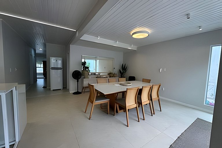 Casa com Piscina Privativa e  com Espaço Gourmet