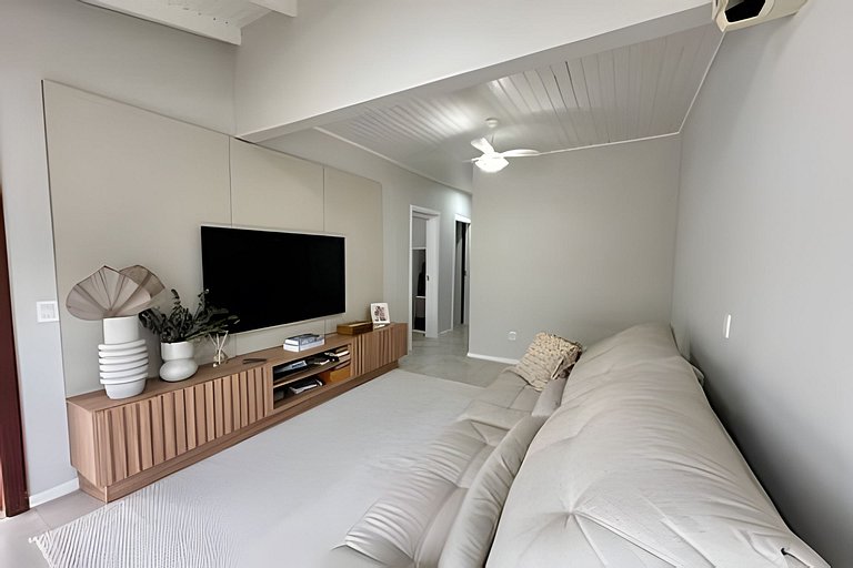 Casa com Piscina Privativa e  com Espaço Gourmet